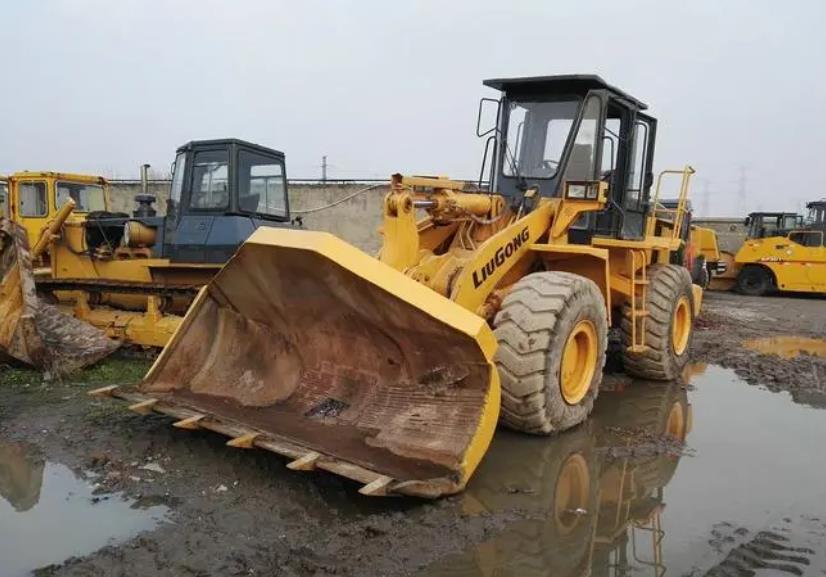 鏟車和叉車有什么區(qū)別？
